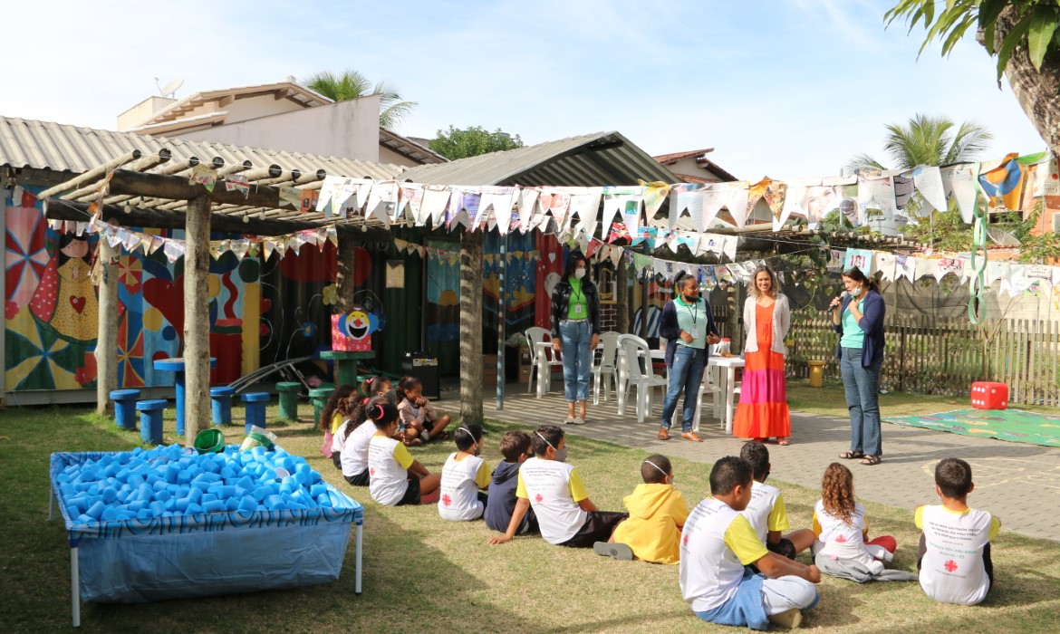 Alunos do projeto Girassol participam de ações de educação ambiental durante o Mês do Meio Ambiente 