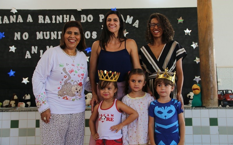 Desfile de pijamas no CMEI Epifânio Pontin culmina projeto “Viviana a rainha do pijama no mundo dos animais”