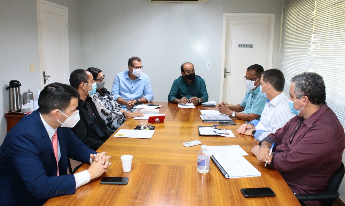 Dr. Coutinho participa de reunião para discutir sobre os direitos das Crianças e Adolescentes de Aracruz