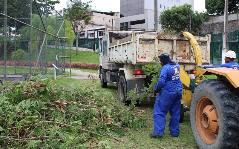 Prefeitura de Aracruz dá início aos serviços integrados de arborização e limpeza pública