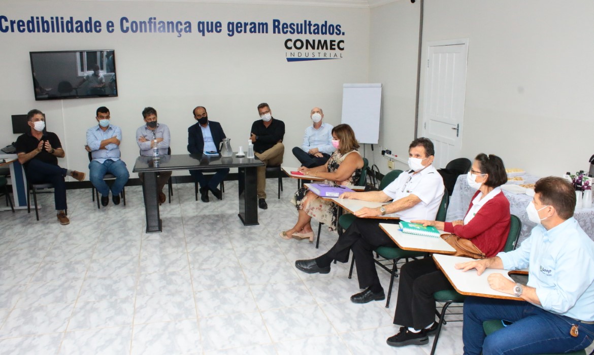 Dr. Coutinho autoriza início da licitação para obra de infraestrutura no Centro Empresarial de Aracruz