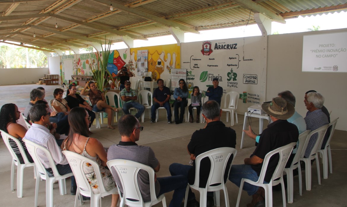 Produtores rurais de Aracruz que participaram do concurso “Inovação do Campo” se reúnem em encontro