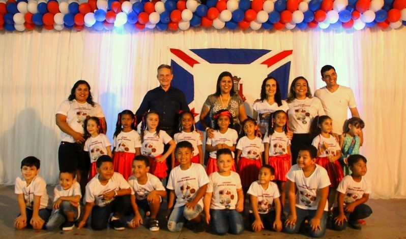 Dia de festa com o 10º encontro da Família na Escola do CMEB Paulo Freire