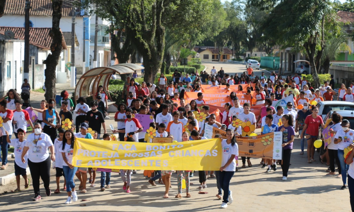 Caminhada na Vila do Riacho marca o encerramento das  atividades da campanha “Faça Bonito”