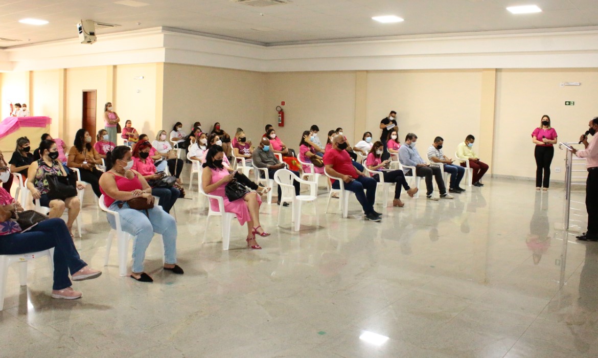 Saúde: evento marca o encerramento da campanha Outubro Rosa