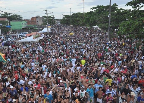 João Bosco e Vinícius se apresentam no Verão Aracruz 2012 em grande estilo