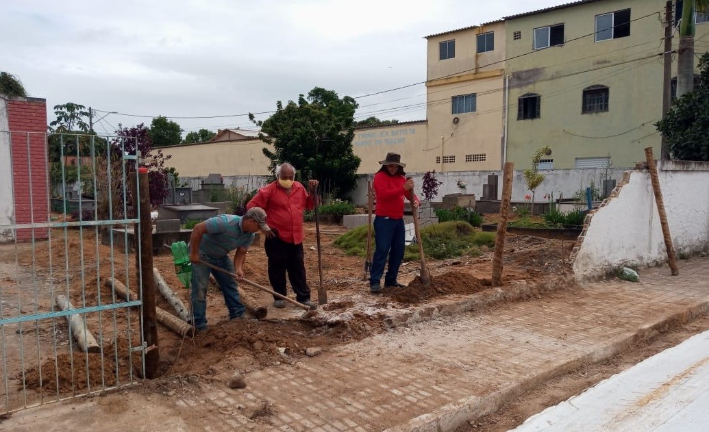 Prefeitura recupera muro do cemitério da Barra do Riacho