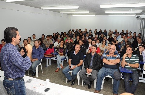 Moradores de Coqueiral e região participam de assembleia para elaboração do Orçamento Cidadão