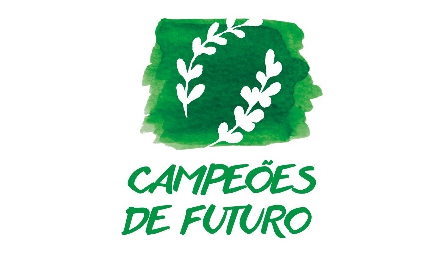 Alunos do projeto Campeões de Futuro recebem material esportivo no sábado (19)