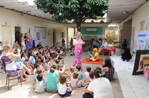 EDUCAÇÃO - Prefeitura tem programação especial para a Semana do Livro Infantil 