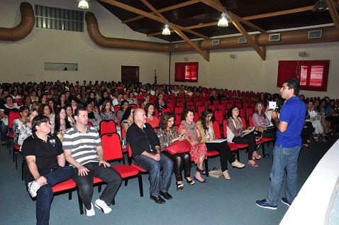 Professores e pedagogos da rede municipal de ensino participam do primeiro seminário do PNAIC em Aracruz