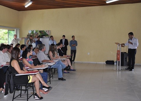 Servidores da Secretaria de Habitação e Defesa Civil participam de capacitação