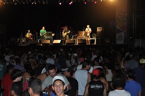 Mais de quatro mil pessoas curtiram o final de semana em Barra do Sahy e Santa Cruz