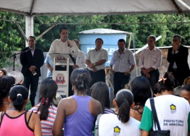 Prefeito recebe secretário de Estado da Saúde em visita à obra da nova Unidade do Guaxindiba