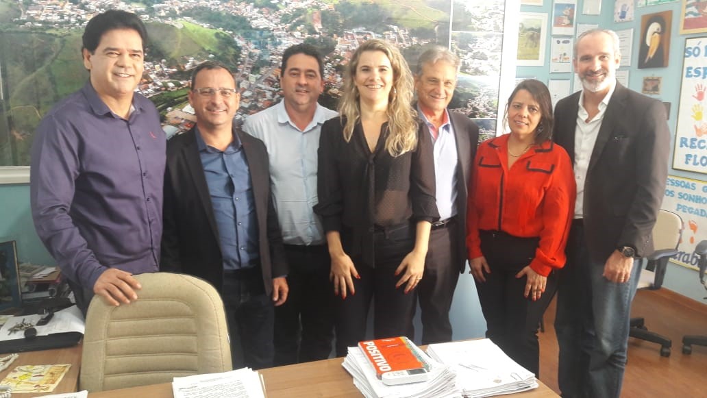 “Conhecimento para promover desenvolvimento”, diz Jones em visita técnica a consórcios intermunicipais 