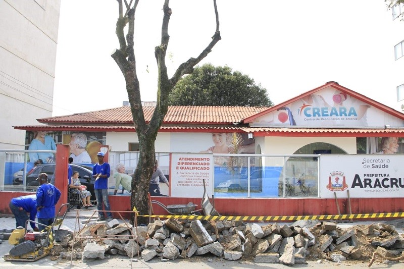 Casa do Cidadão e Creara são os primeiros prédios públicos contemplados com a “Calçada Cidadã”