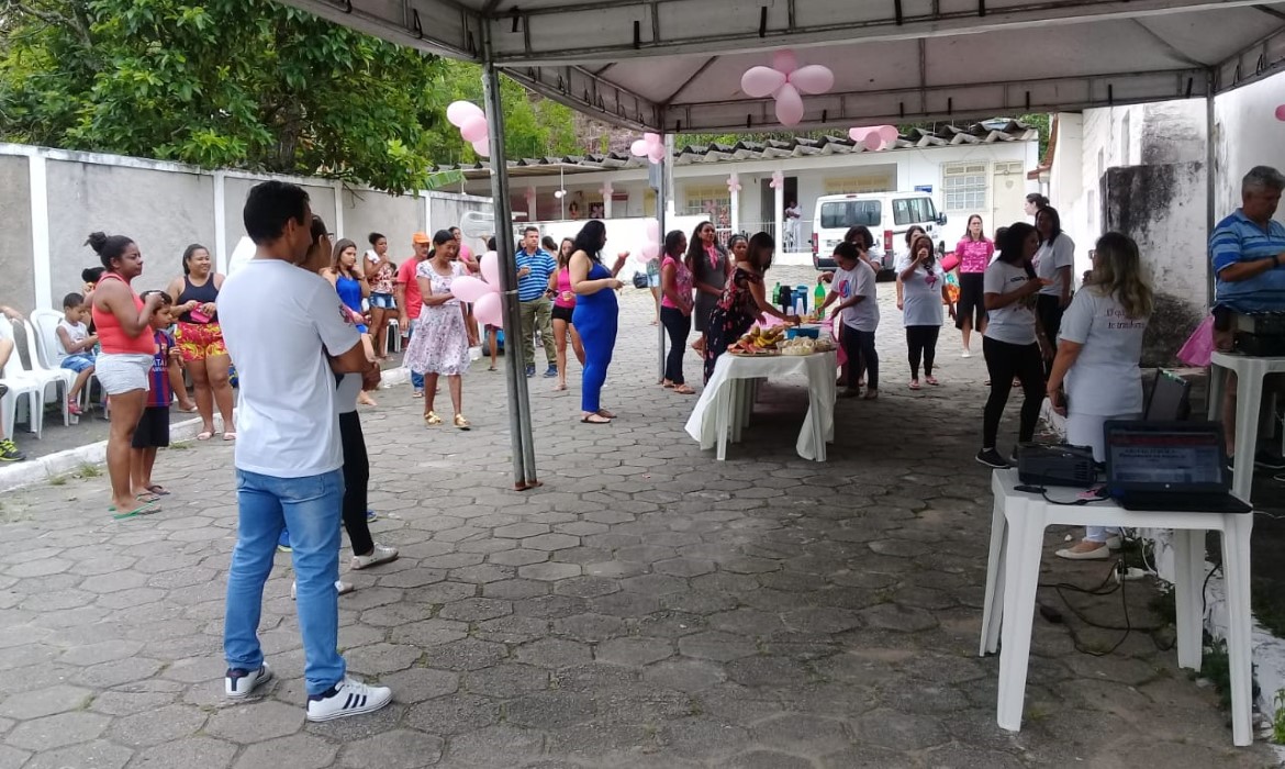 Ações e palestras conscientizam sobre Câncer de Mama na UBS Santa Cruz