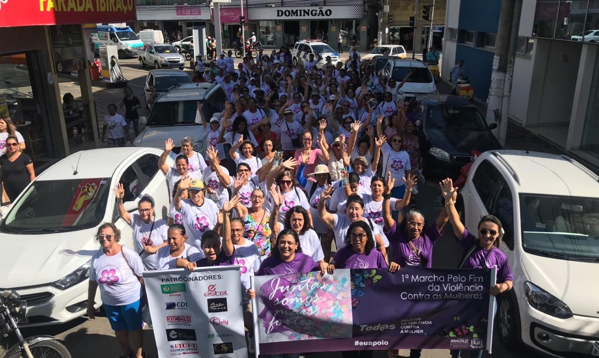 1ª Marcha das Mulheres de Aracruz protesta pelo fim do feminicídio no Dia Nacional da Mulher