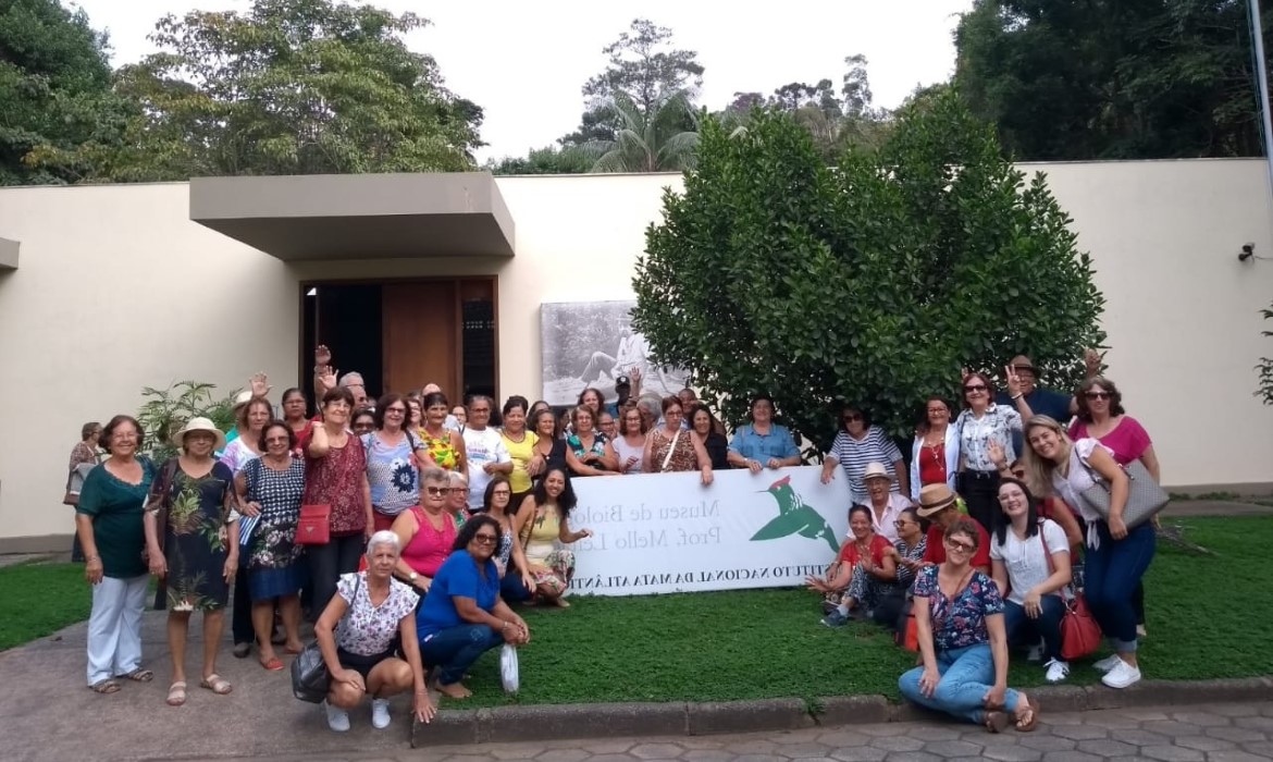 Centro de Convivência dos Idosos visita Museu Mello Leitão