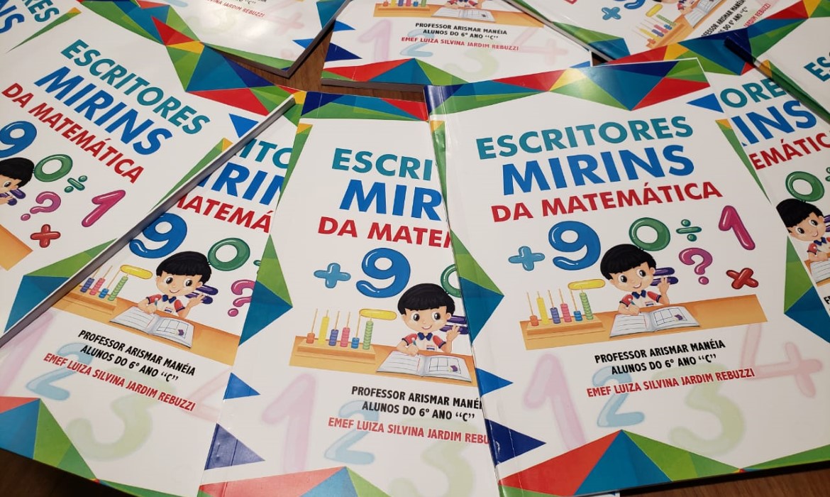 Alunos da Emef Luiza Silvina lançam livro de matemática 