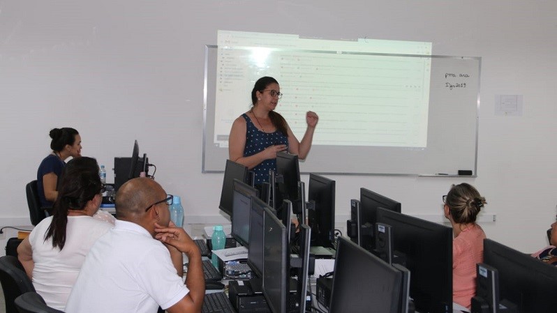 Técnicos da saúde participam de capacitação sobre o Sistema de Informação do Programa Nacional de Imunização