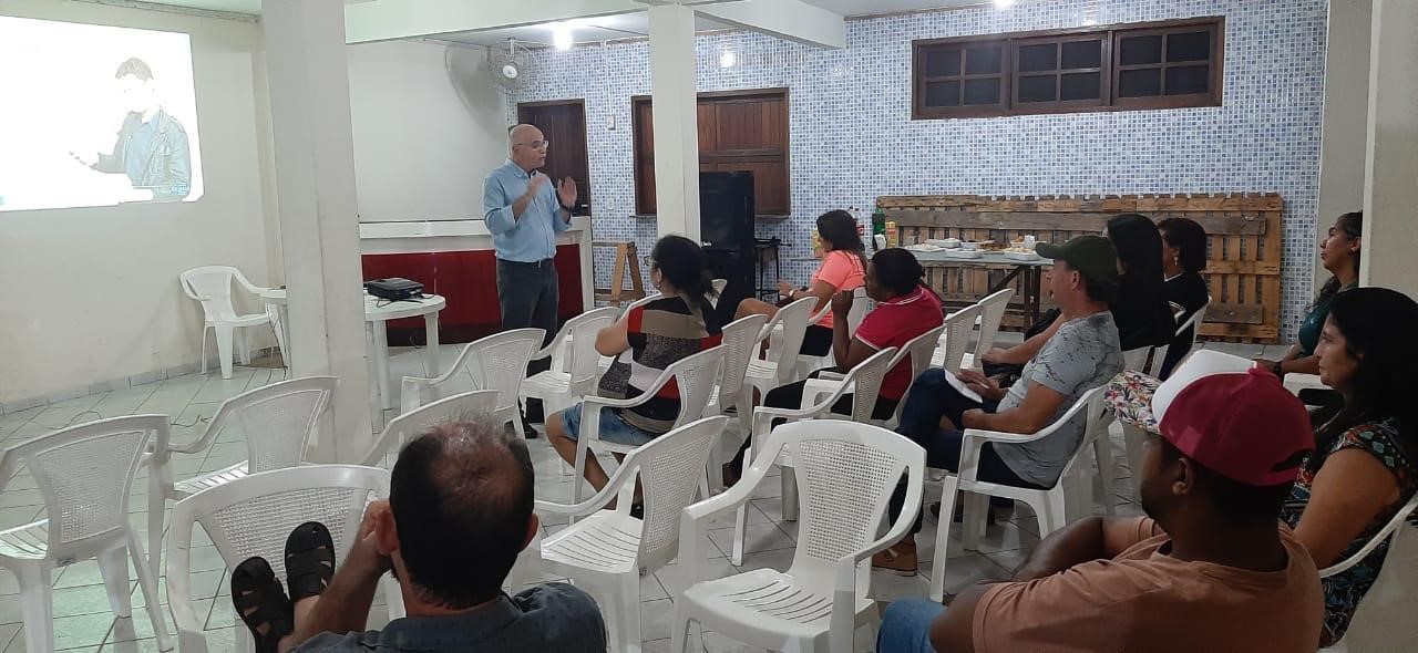 Empresários da Barra do Sahy participam de curso para desenvolverem estratégias no atendimento ao cliente