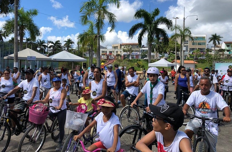 4ª Pedalada Sustentável leva centenas de aracruzenses às ruas 