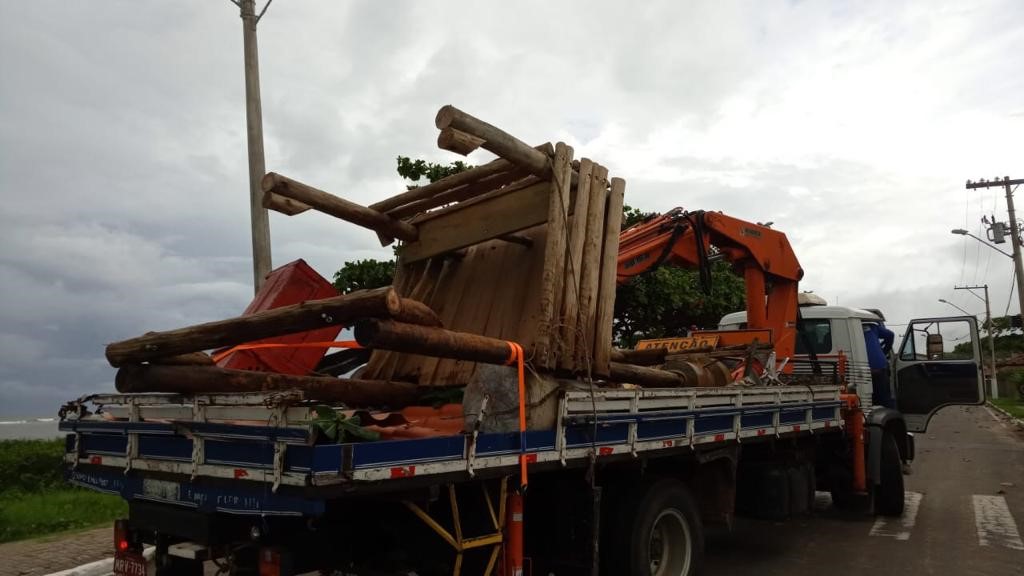 Plataforma de guarda-vidas que tombou na Barra do Sahy será reinstalada em outro local 