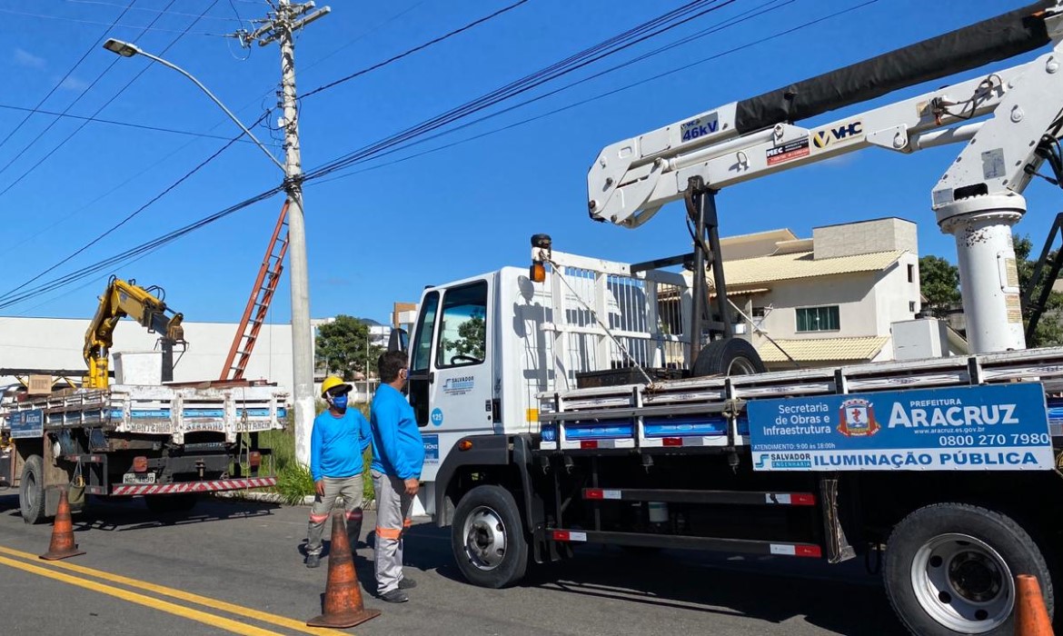 Prefeitura inicia instalação de lâmpadas de LED no bairro Solar Bitti