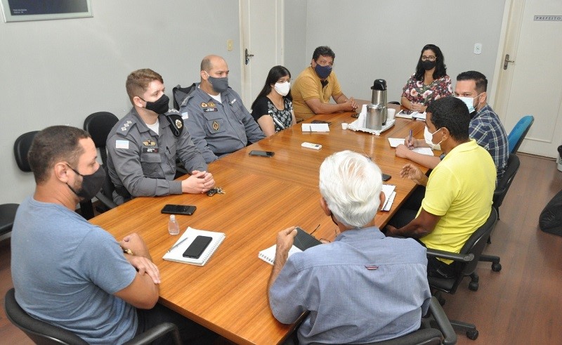 Prefeitura de Aracruz se reúne com Polícia Militar para planejar ações visando a não aglomeração no carnaval