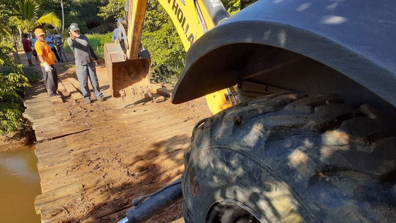 Prefeitura de Aracruz revitaliza ponte na localidade de Cachoeira do Barro