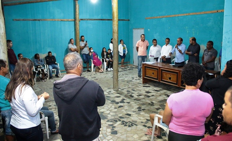 Dr. Coutinho se reúne com moradores do bairro Planalto para ouvir as demandas 