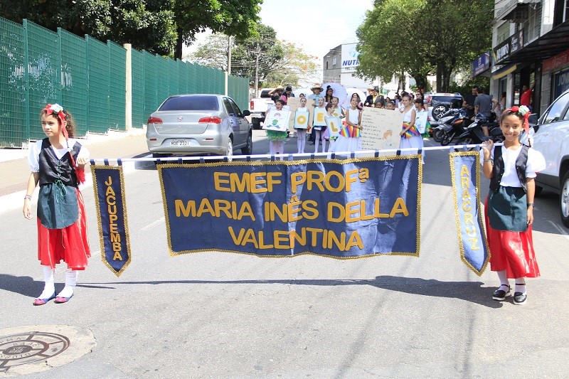 EMEF Prof. Maria Inês Della Valentina promove seu 1º Desfile Literário e Cultural