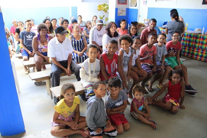 Centro de Referência de Assistência Social (CRAS) do Morobá presta grande homenagem aos avós