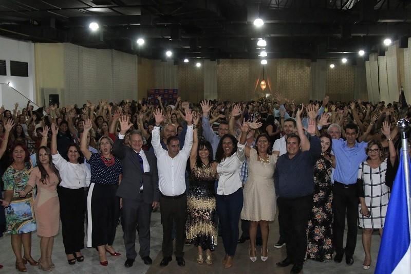 Abertura do ano letivo: Servidores da Educação são recepcionados em noite de grande cerimônia