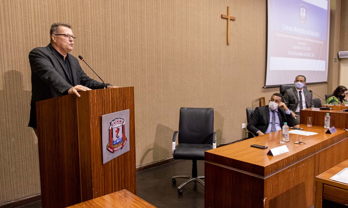 Beto Vieira participa de Sessão Solene em homenagem aos professores Aracruz 