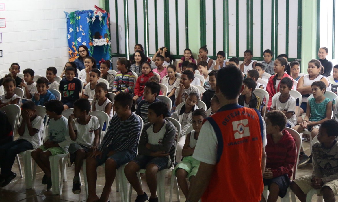 Palestras e simulado de incêndio encerram programação da Primeira Semana Municipal de Proteção e Defesa Civil