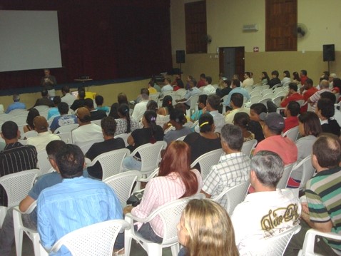 Debate sobre videomonitoramento e guarda civil municipal lotou ontem a Assembleia Popular