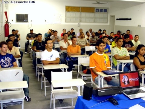 Curso de Solda Eletrodo Revestido promovido pela Semde em parceria com Senai  tem aula inaugural