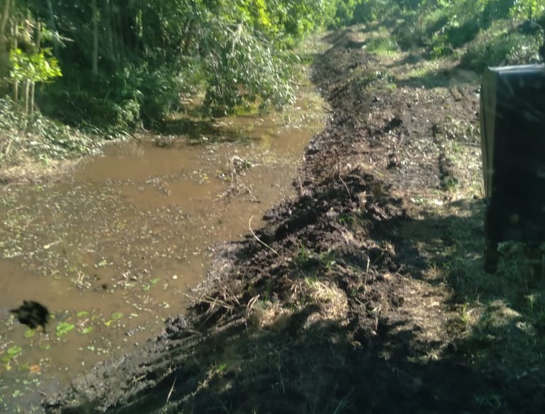 Setrans inicia limpeza de valão na Vila do Riacho