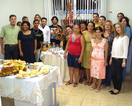 Café da manhã promove integração entre funcionários e prefeito