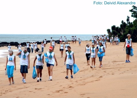 III Caminhada ecológica: Recolhendo lixo e protegendo a restinga