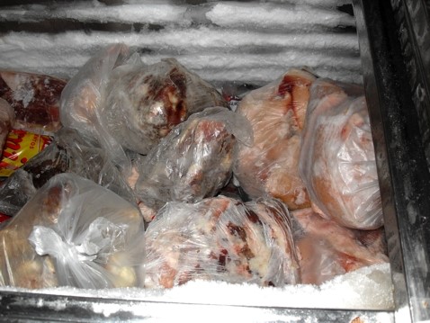 Vigilância Sanitária apreende 70 Kg de carne clandestina em restaurante no centro de Aracruz