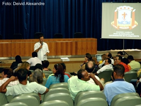 Sociedade aracruzense compartilha decisões no ''V Congresso do Orçamento Participativo''