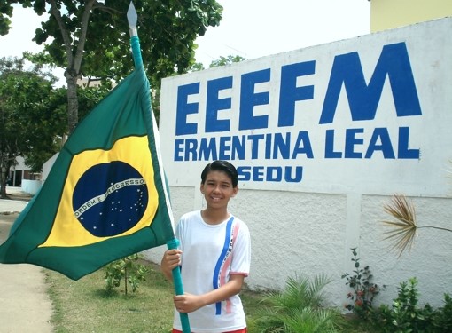 Aluno de escola pública de Aracruz é vice-campeão nacional de redação