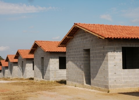 Prefeito assina, amanhã (06), termo de adesão do programa 'Aracruz, Minha Casa' 