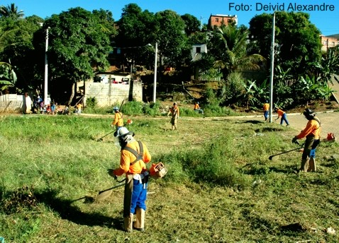 Bairro Santa Luzia recebe mutirão de limpeza