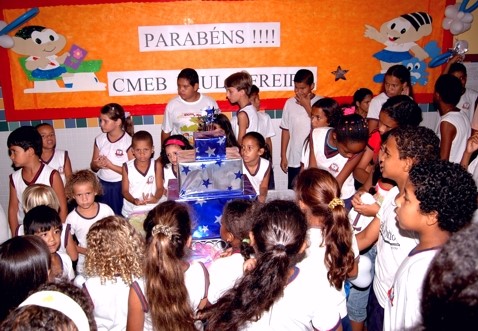 Escola Paulo Freire completa um ano com ensino de qualidade para alunos do bairro São Marcos e região