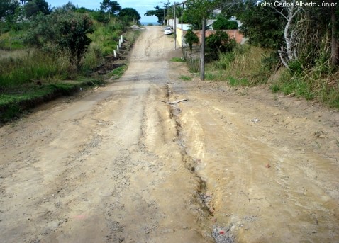 Itaparica, em Santa Cruz, vai ganhar obras em oito ruas, com 5 mil m² de asfalto e 440m de drenagem