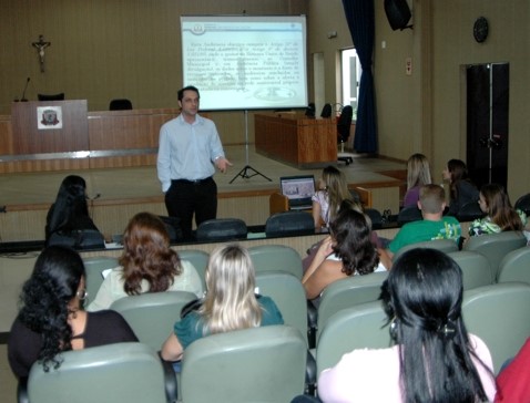 Prefeito de Aracruz se reúne com médicos da rede municipal